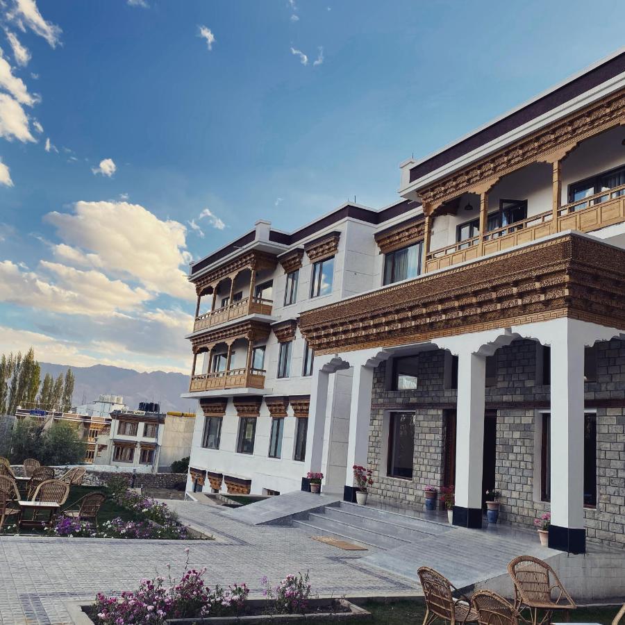 Hotel Holiday Ladakh Leh Eksteriør billede