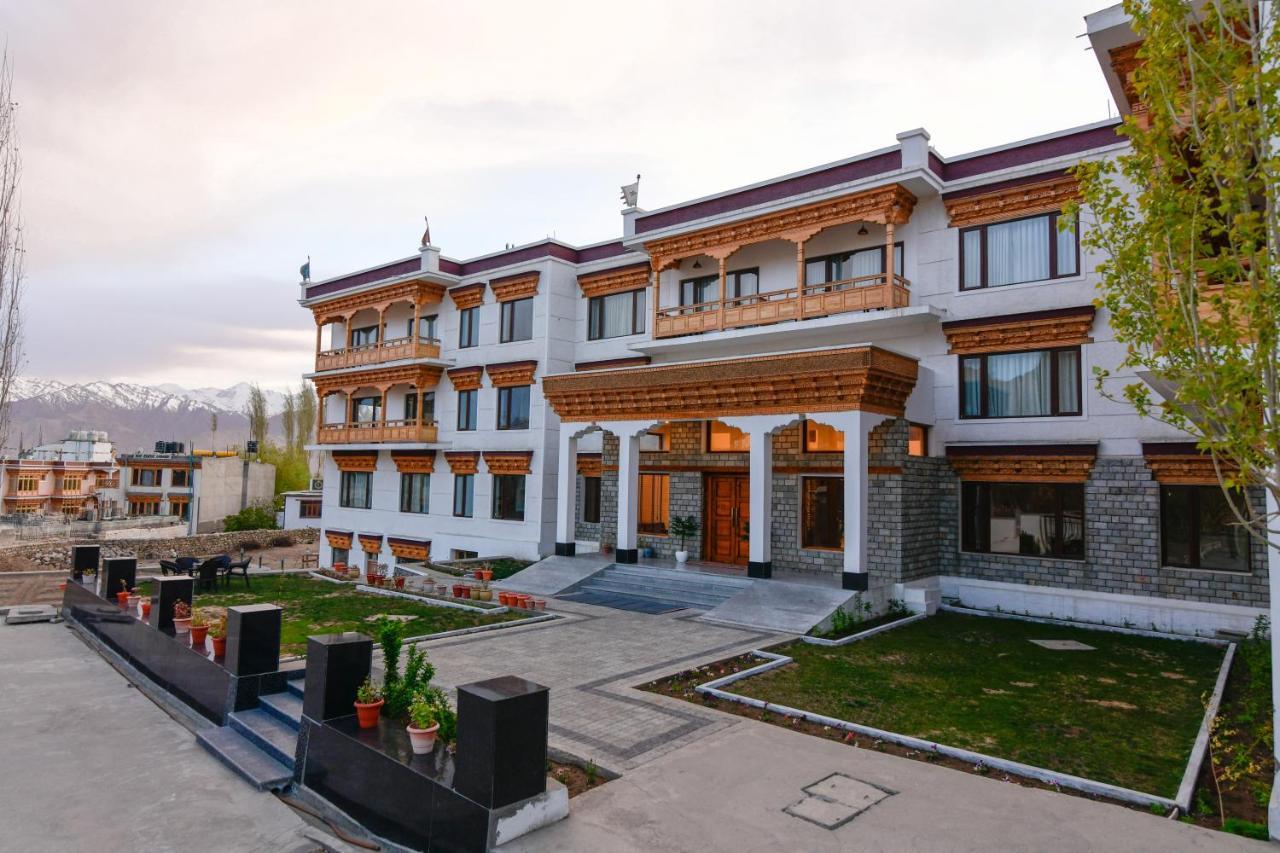 Hotel Holiday Ladakh Leh Eksteriør billede