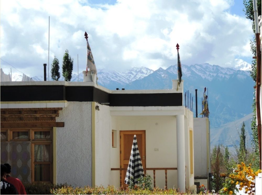 Hotel Holiday Ladakh Leh Eksteriør billede