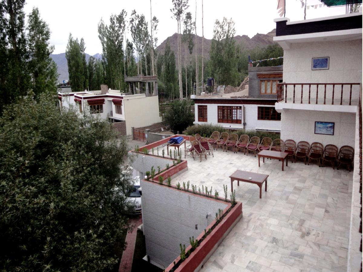 Hotel Holiday Ladakh Leh Eksteriør billede